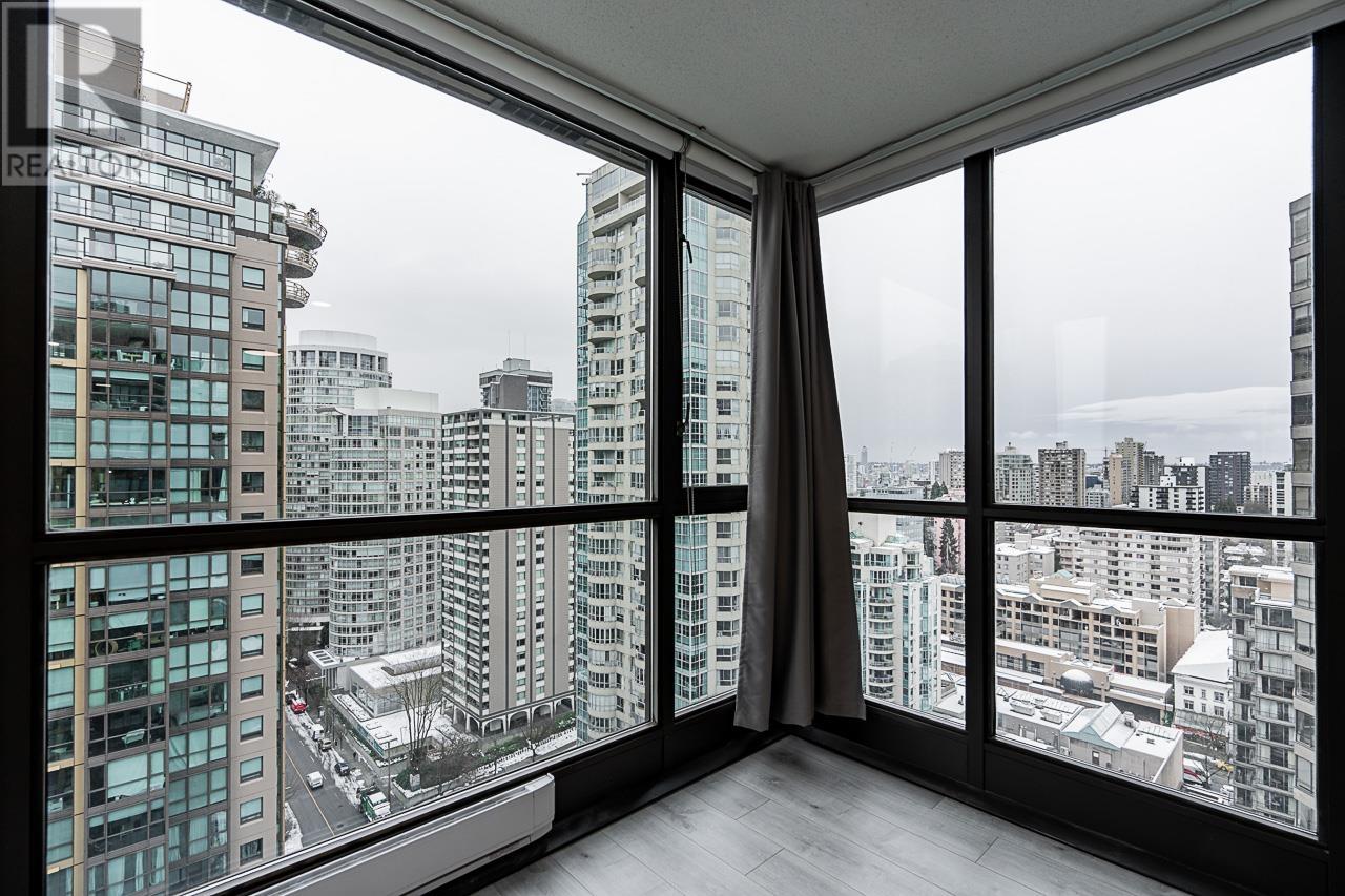 Listing Picture 16 of 36 : 2603 1367 ALBERNI STREET, Vancouver / 溫哥華 - 魯藝地產 Yvonne Lu Group - MLS Medallion Club Member