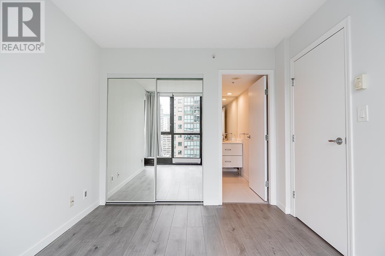 Listing Picture 21 of 36 : 2603 1367 ALBERNI STREET, Vancouver / 溫哥華 - 魯藝地產 Yvonne Lu Group - MLS Medallion Club Member