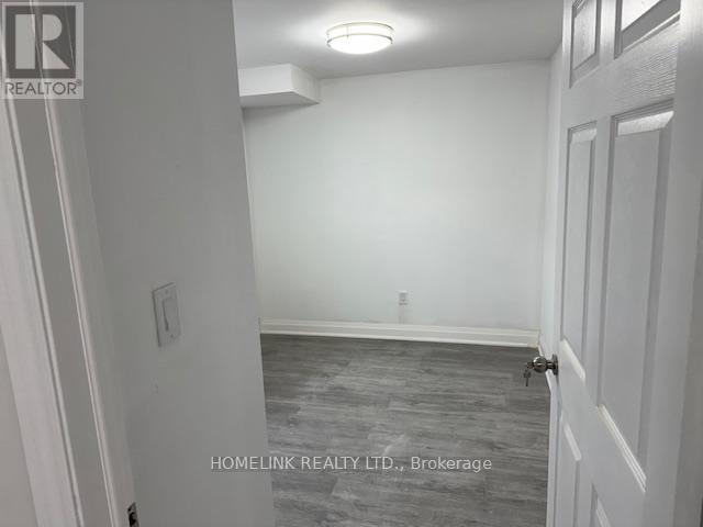 1286 Apollo Street, Oshawa, Ontario  L1K 3E8 - Photo 2 - E11963713