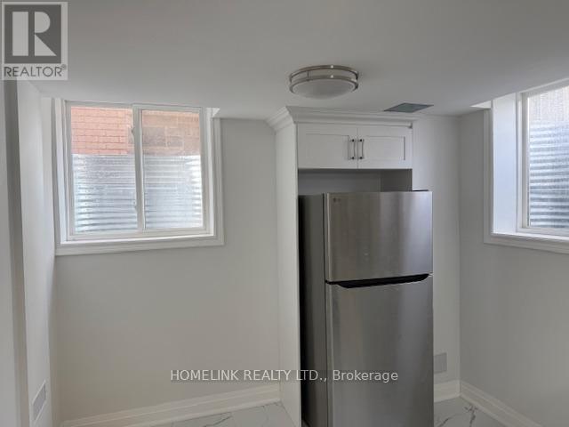 1286 Apollo Street, Oshawa, Ontario  L1K 3E8 - Photo 3 - E11963713