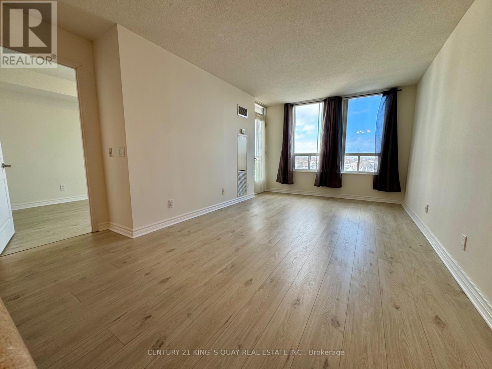 1008 - 330 Red Maple Road, Richmond Hill, Ontario  L3C 0T6 - Photo 10 - N11963719