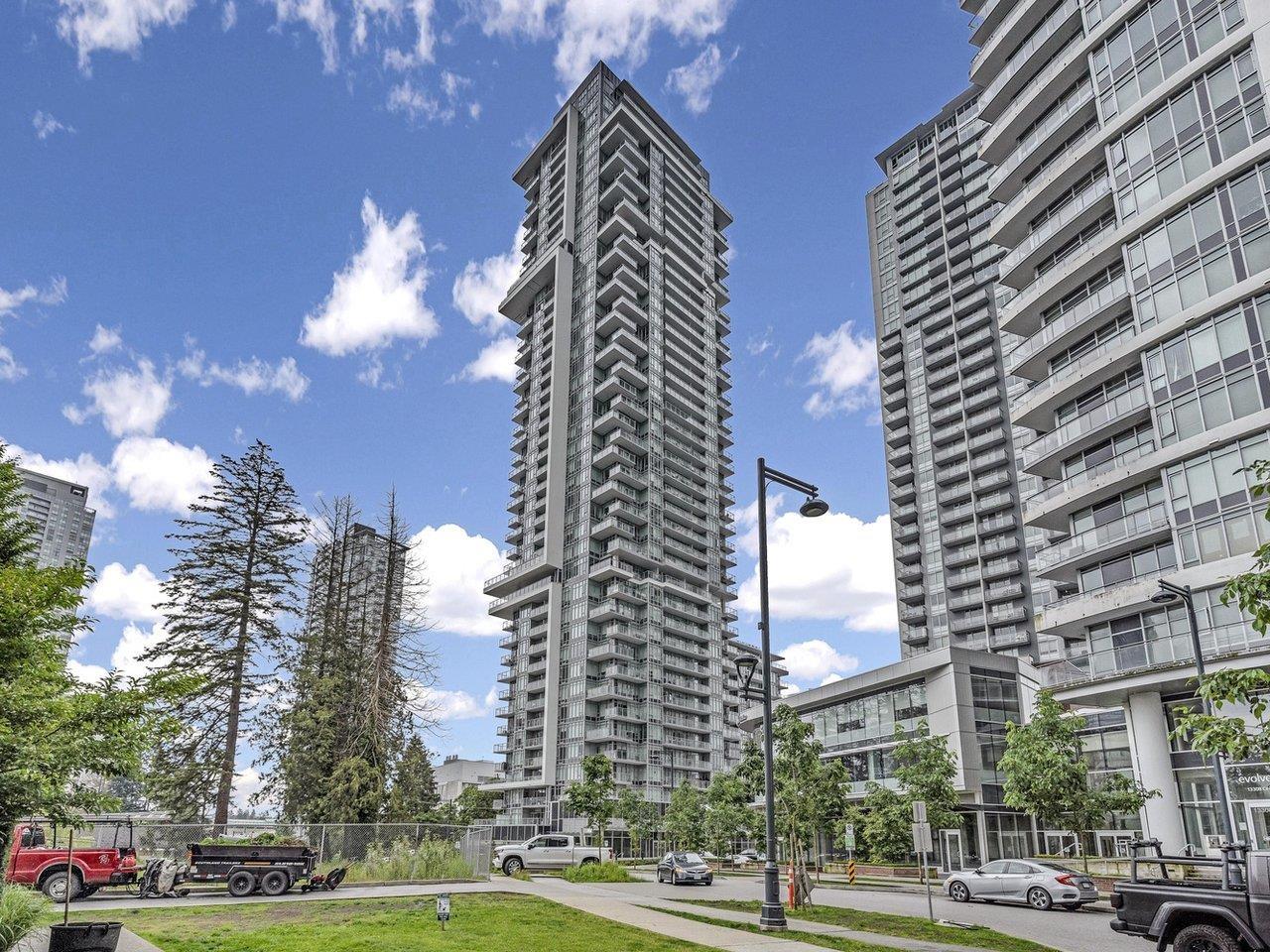 717 13350 CENTRAL AVENUE, surrey, British Columbia