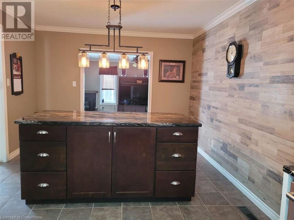 Photo 16 of 43 for 186 Waterloo Street