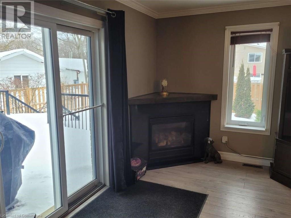 Photo 20 of 43 for 186 Waterloo Street