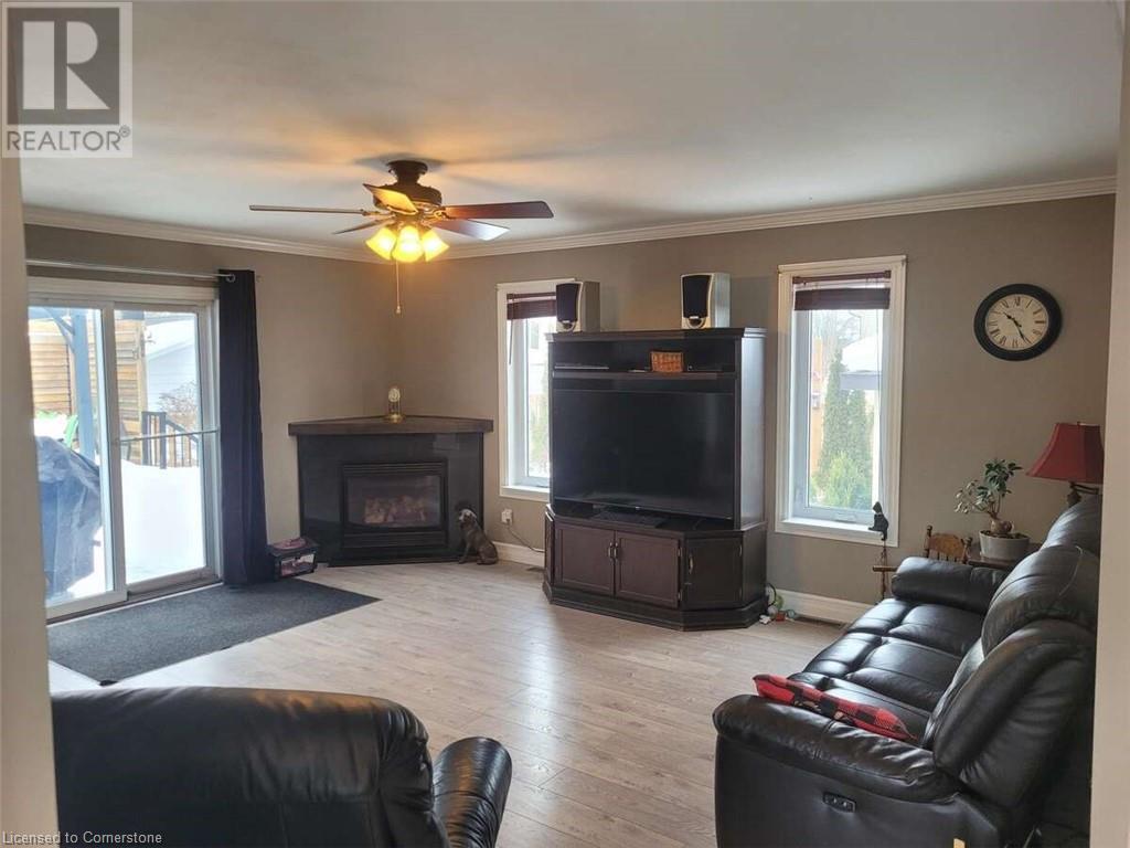 Photo 21 of 43 for 186 Waterloo Street