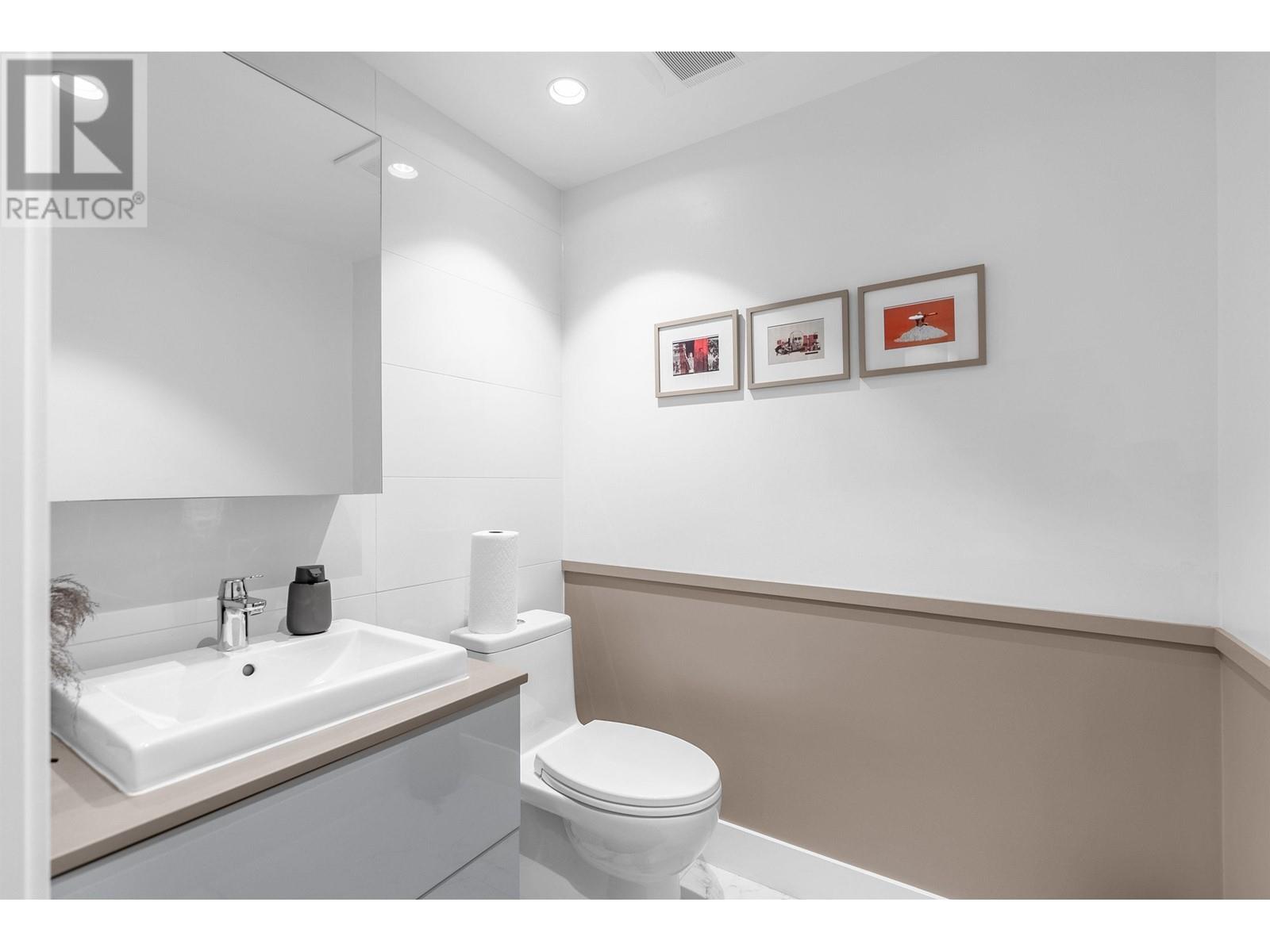 Th2 2029 Curling Road, North Vancouver, British Columbia  V7P 0C6 - Photo 6 - R2934932
