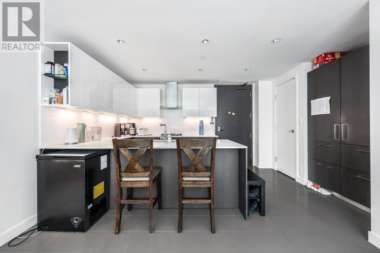 Listing Picture 7 of 14 : 205 6633 PEARSON WAY, Richmond / 烈治文 - 魯藝地產 Yvonne Lu Group - MLS Medallion Club Member