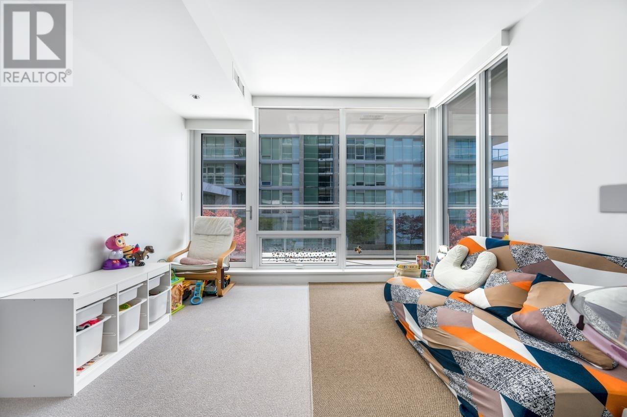 Listing Picture 3 of 14 : 205 6633 PEARSON WAY, Richmond / 烈治文 - 魯藝地產 Yvonne Lu Group - MLS Medallion Club Member