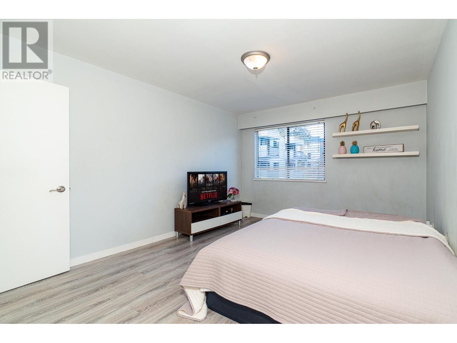 215 590 Whiting Way, Coquitlam, British Columbia  V3J 3R9 - Photo 15 - R2964135