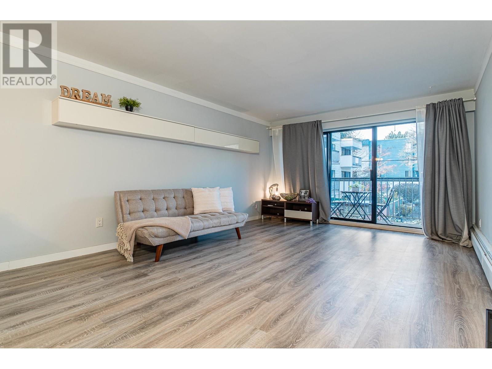 215 590 Whiting Way, Coquitlam, British Columbia  V3J 3R9 - Photo 10 - R2964135