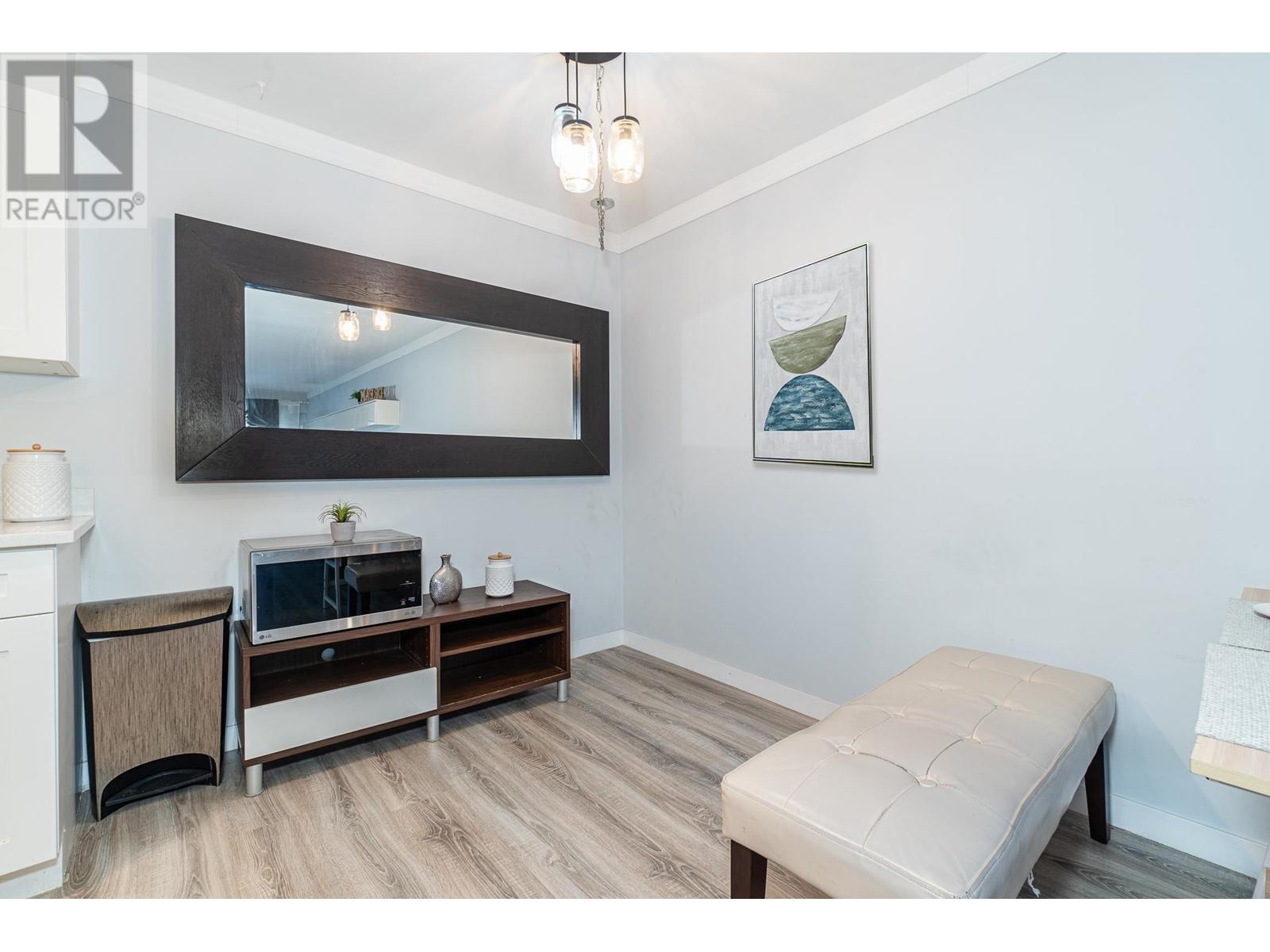 215 590 Whiting Way, Coquitlam, British Columbia  V3J 3R9 - Photo 7 - R2964135