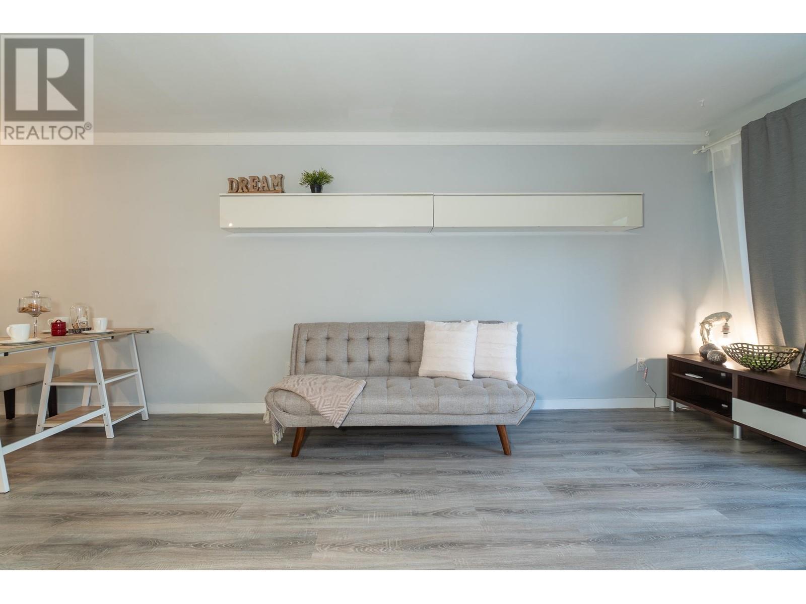 215 590 Whiting Way, Coquitlam, British Columbia  V3J 3R9 - Photo 12 - R2964135