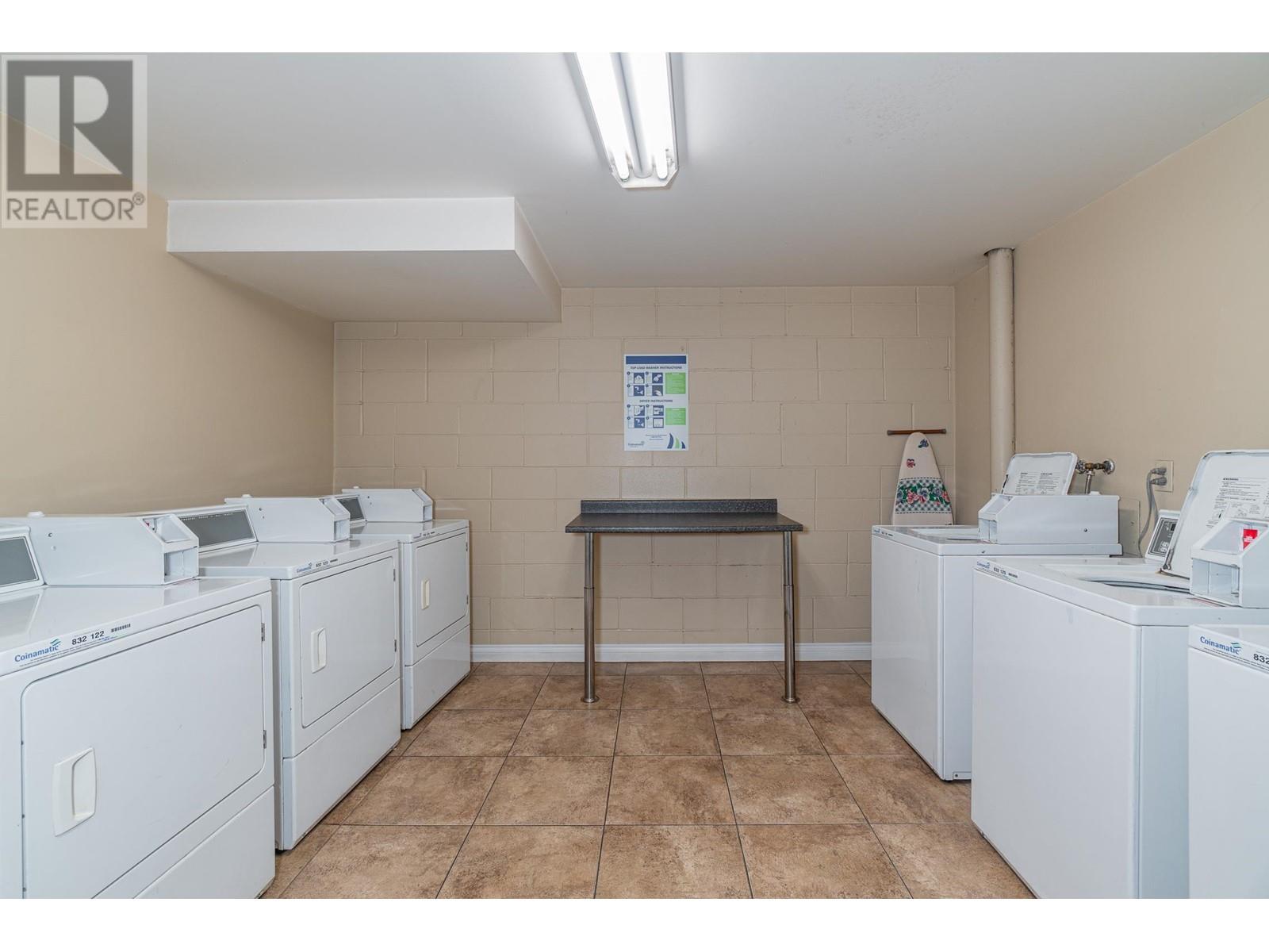 215 590 Whiting Way, Coquitlam, British Columbia  V3J 3R9 - Photo 32 - R2964135