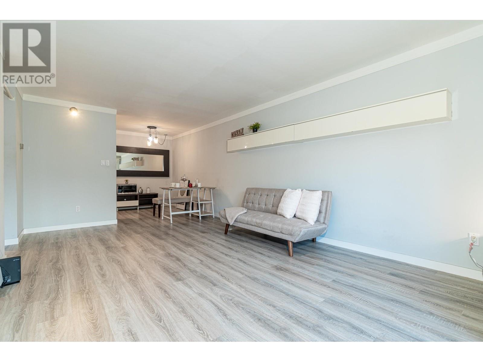 215 590 Whiting Way, Coquitlam, British Columbia  V3J 3R9 - Photo 14 - R2964135