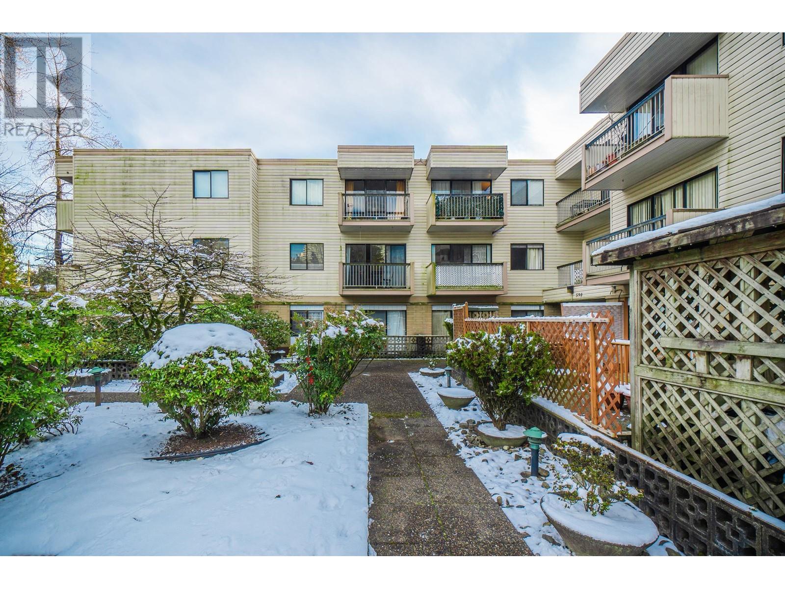 215 590 Whiting Way, Coquitlam, British Columbia  V3J 3R9 - Photo 31 - R2964135