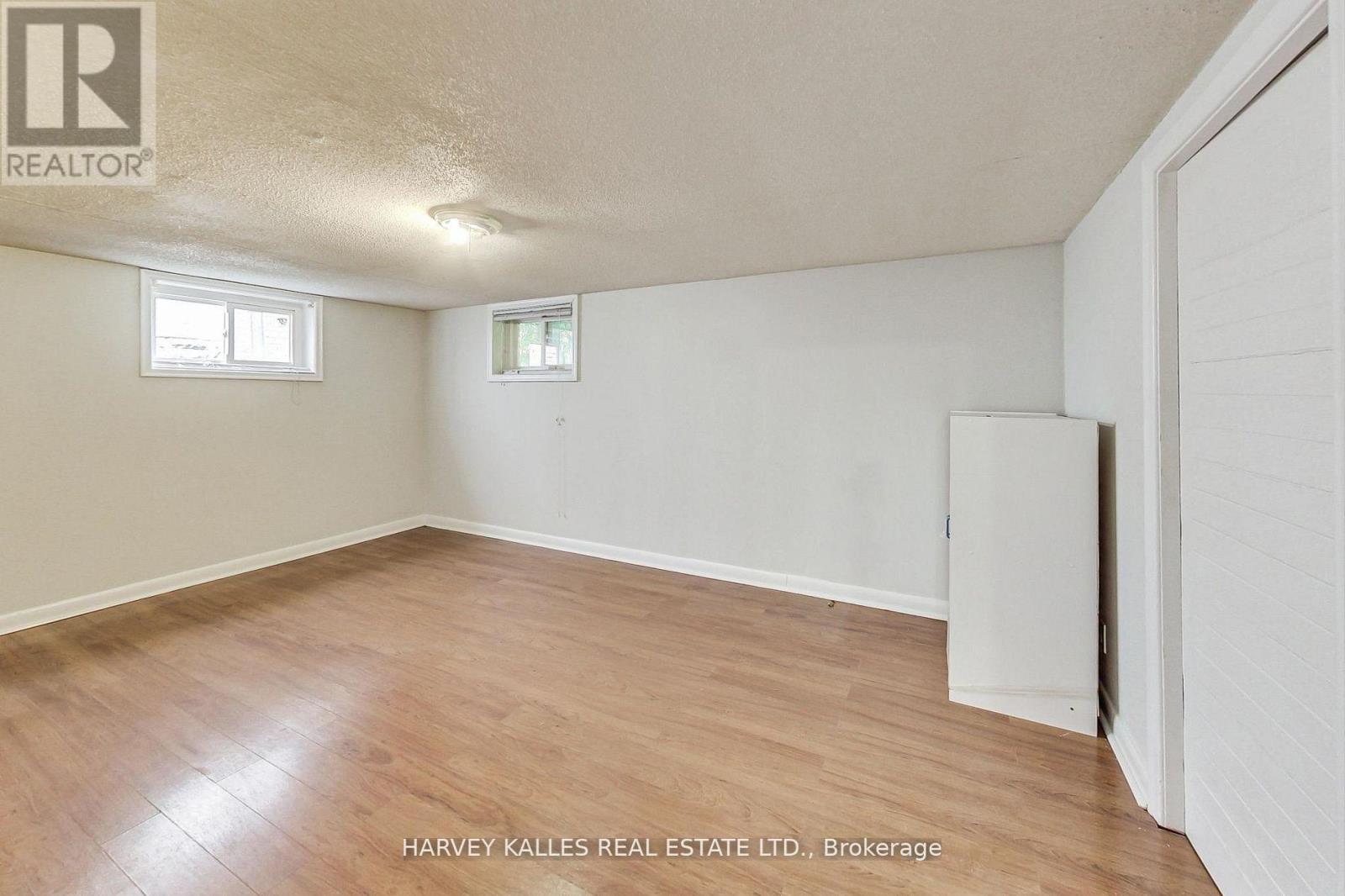 60 Newton Drive, Toronto, Ontario  M2M 2M9 - Photo 21 - C11963801