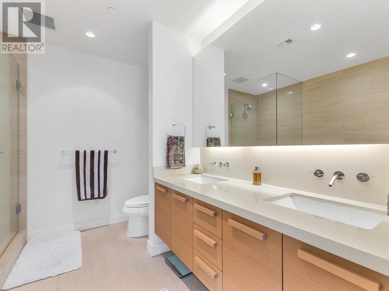 Listing Picture 22 of 28 : 404 5838 BERTON AVENUE, Vancouver / 溫哥華 - 魯藝地產 Yvonne Lu Group - MLS Medallion Club Member