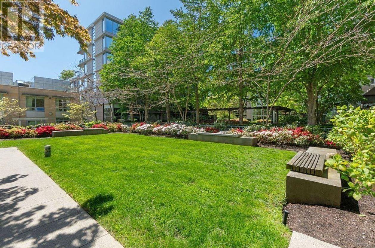 Listing Picture 27 of 28 : 404 5838 BERTON AVENUE, Vancouver / 溫哥華 - 魯藝地產 Yvonne Lu Group - MLS Medallion Club Member