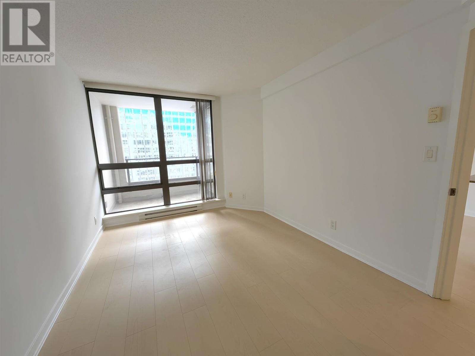 Listing Picture 11 of 16 : 1515 938 SMITHE STREET, Vancouver / 溫哥華 - 魯藝地產 Yvonne Lu Group - MLS Medallion Club Member
