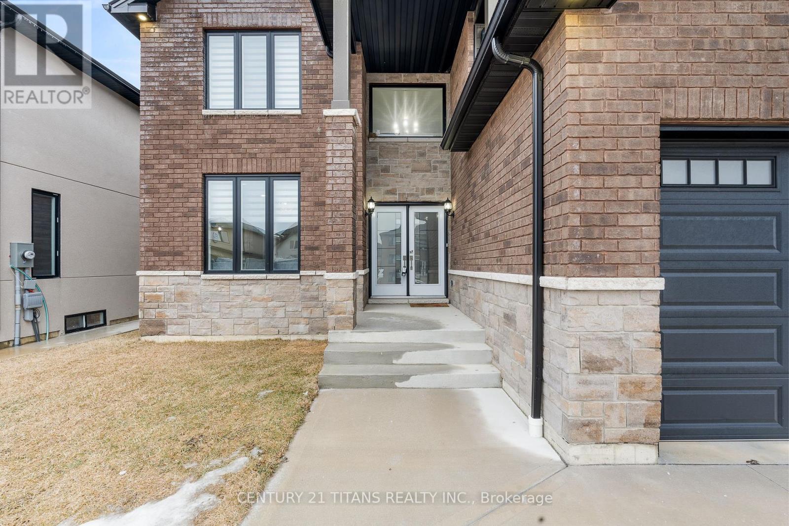 Property at 146 TUSCANY TRAIL image 2