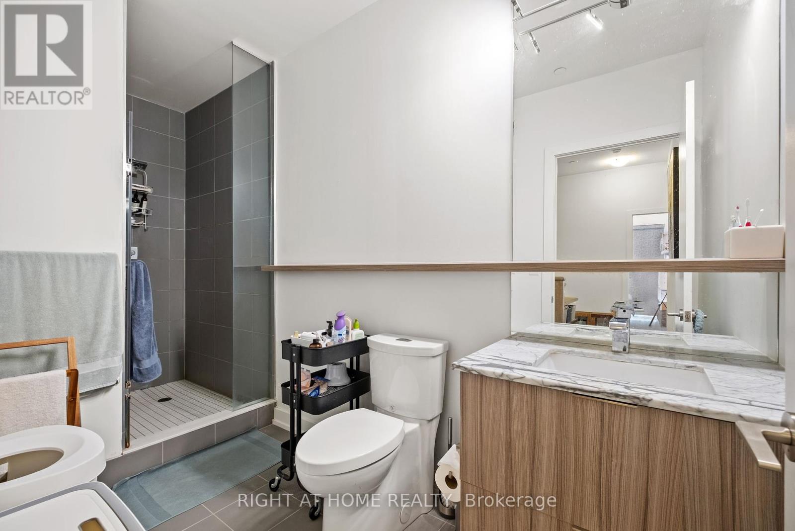 Th6 - 6 Parkwood Avenue, Toronto (Casa Loma), Ontario  M4V 0A3 - Photo 17 - C11963861