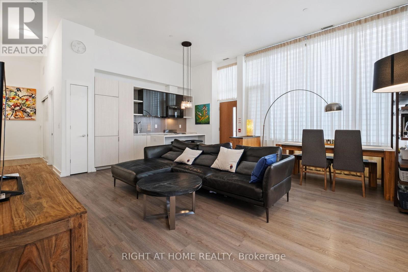 Th6 - 6 Parkwood Avenue, Toronto (Casa Loma), Ontario  M4V 0A3 - Photo 8 - C11963861