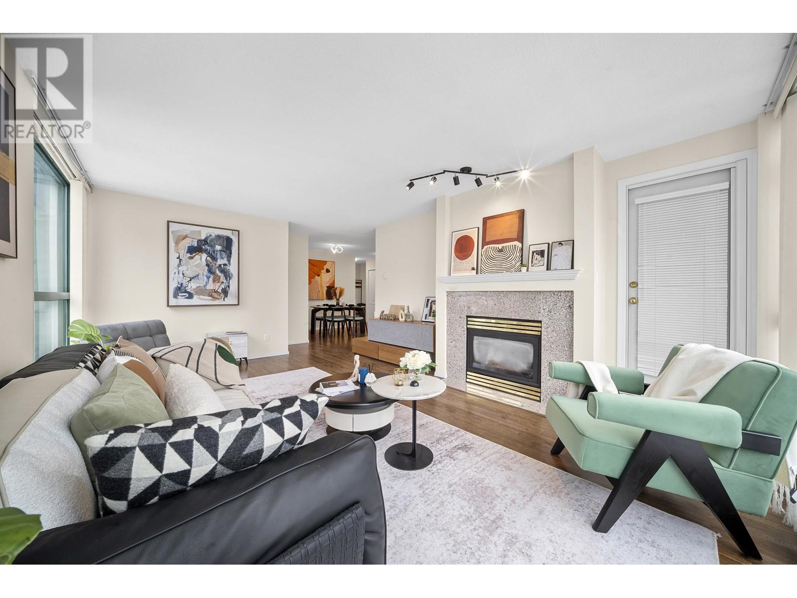 Listing Picture 5 of 34 : 1304 5833 WILSON AVENUE, Burnaby / 本拿比 - 魯藝地產 Yvonne Lu Group - MLS Medallion Club Member