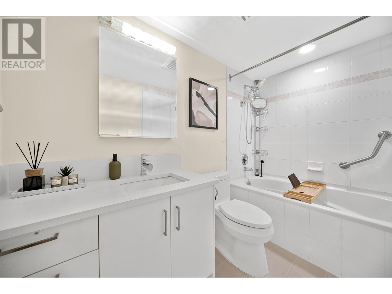 Listing Picture 15 of 34 : 1304 5833 WILSON AVENUE, Burnaby / 本拿比 - 魯藝地產 Yvonne Lu Group - MLS Medallion Club Member