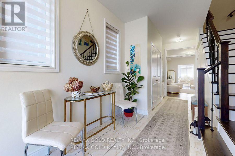 Property at 108 ELYSIAN FIELDS CIRCLE image 4