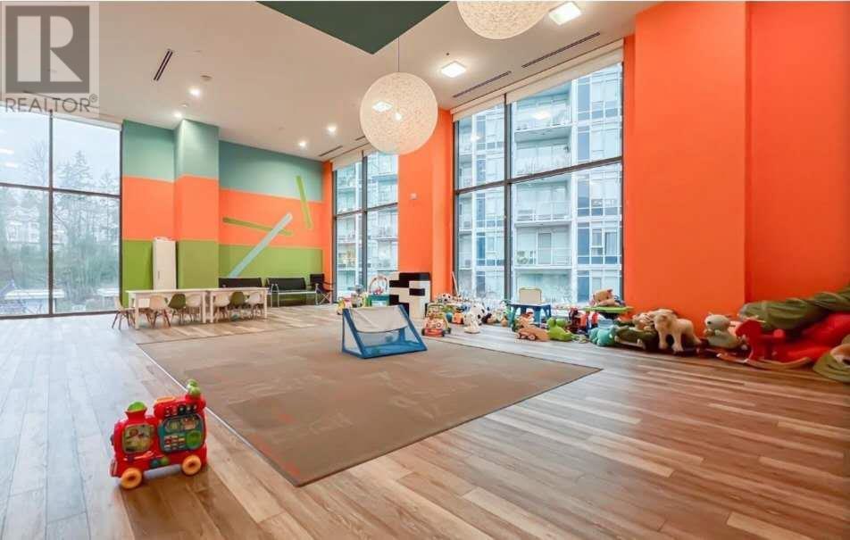 Listing Picture 7 of 28 : 802 3557 E SAWMILL CRESCENT, Vancouver / 溫哥華 - 魯藝地產 Yvonne Lu Group - MLS Medallion Club Member