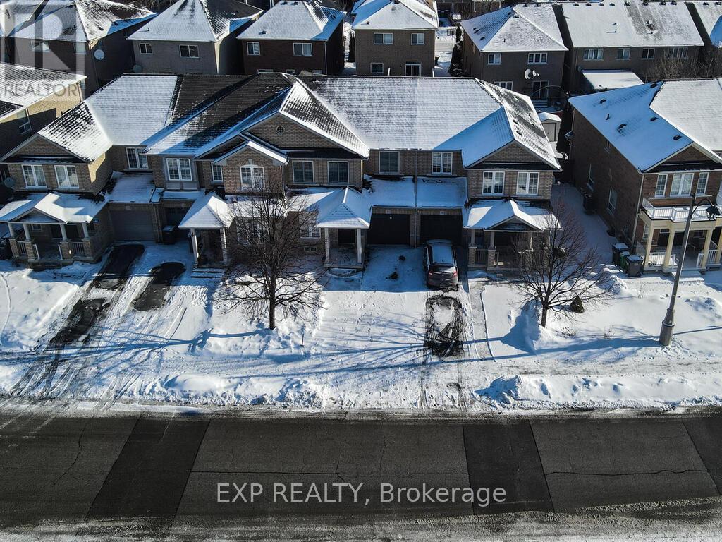 21 Soapstone Trail, Brampton, Ontario  L6R 0J2 - Photo 2 - W11963918