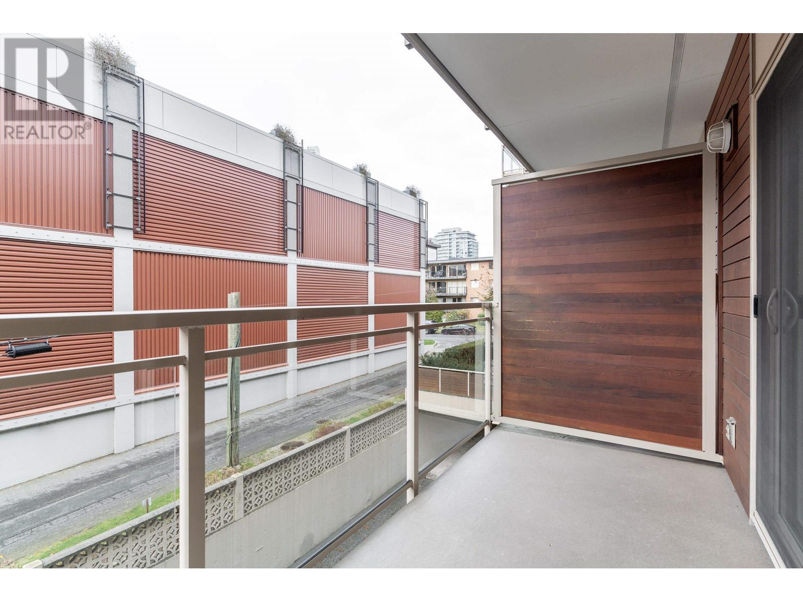 201 1033 St. Georges Avenue, North Vancouver, British Columbia  V7L 3H5 - Photo 28 - R2948099