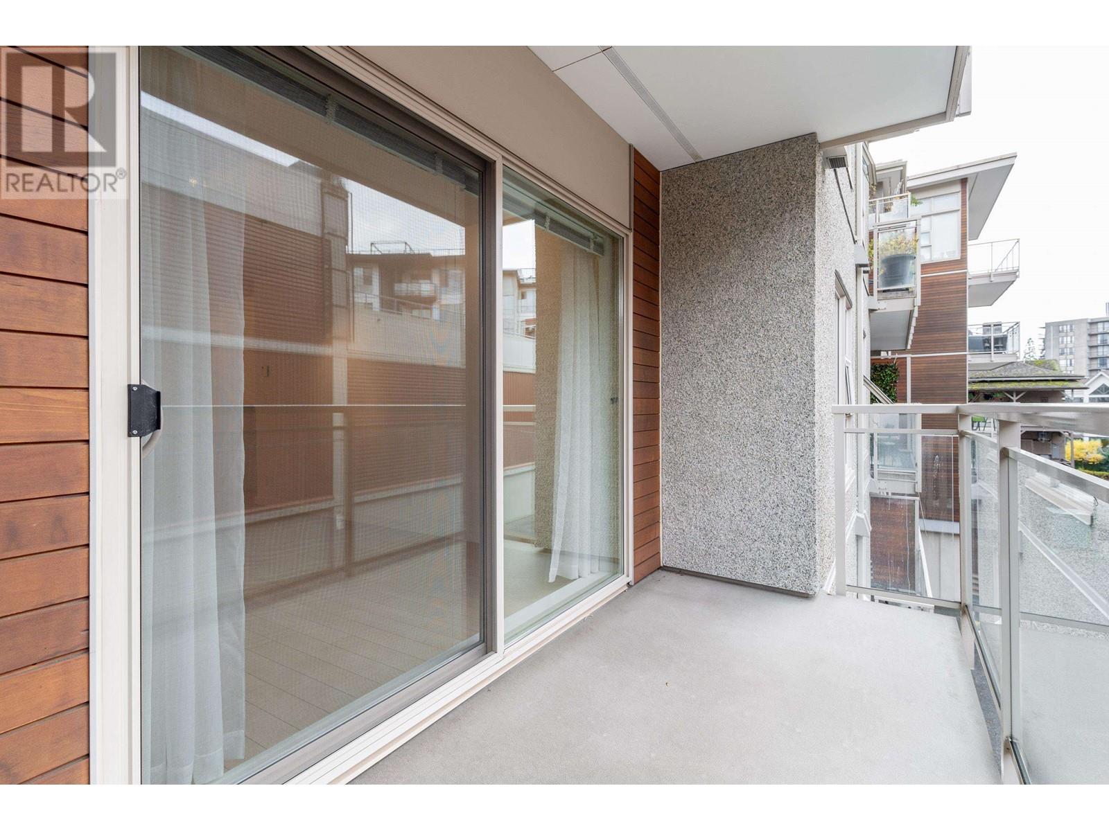 201 1033 St. Georges Avenue, North Vancouver, British Columbia  V7L 3H5 - Photo 27 - R2948099