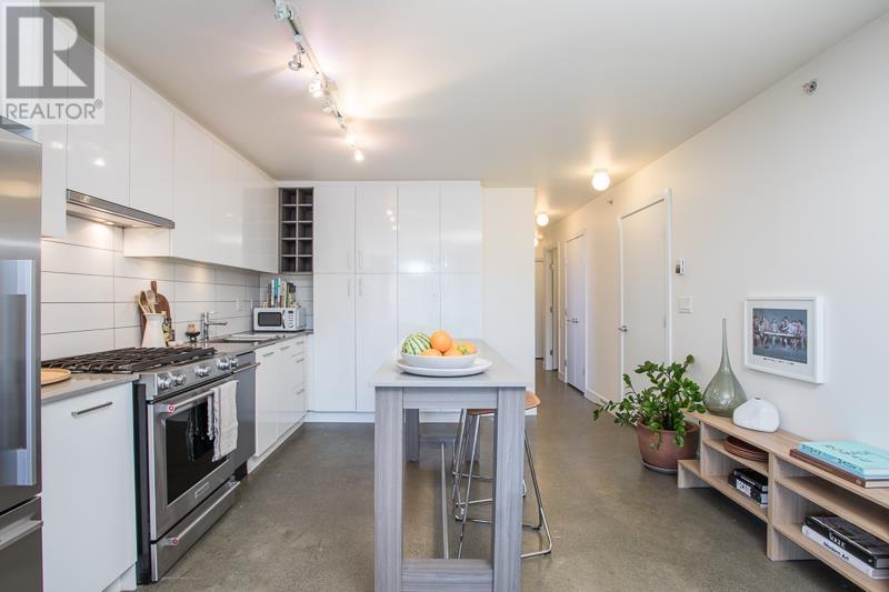 Listing Picture 6 of 39 : 307 231 E PENDER STREET, Vancouver / 溫哥華 - 魯藝地產 Yvonne Lu Group - MLS Medallion Club Member