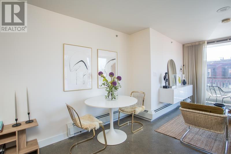 Listing Picture 16 of 39 : 307 231 E PENDER STREET, Vancouver / 溫哥華 - 魯藝地產 Yvonne Lu Group - MLS Medallion Club Member