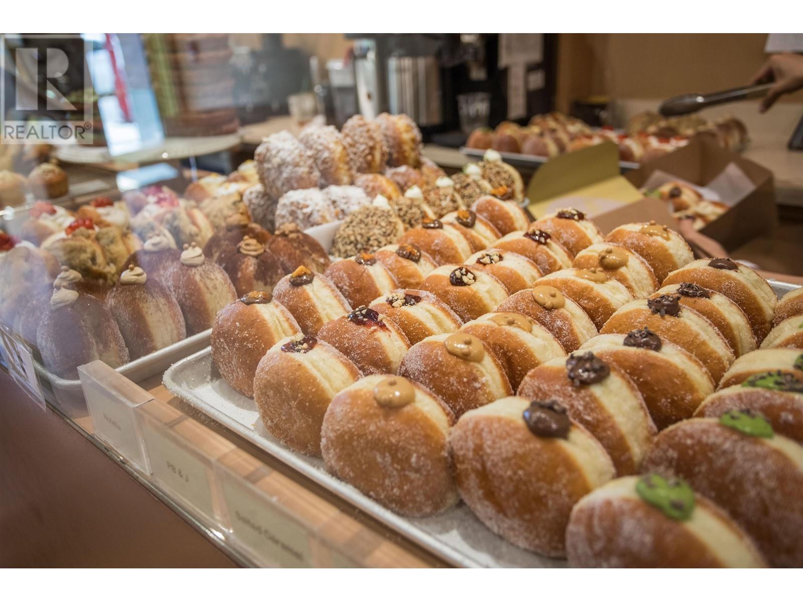 Listing Picture 38 of 39 : 307 231 E PENDER STREET, Vancouver / 溫哥華 - 魯藝地產 Yvonne Lu Group - MLS Medallion Club Member