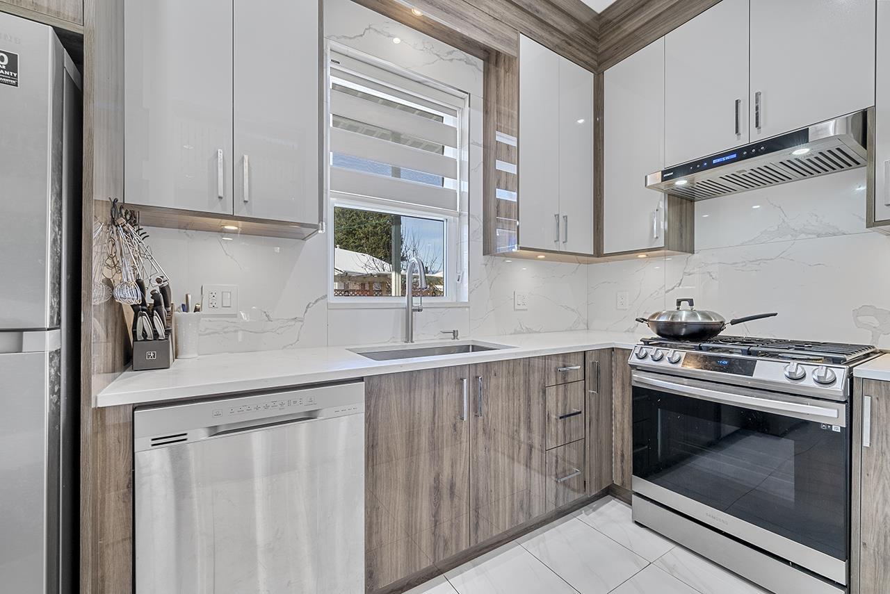 9663 153a Street, Surrey, British Columbia  V3R 4J1 - Photo 11 - R2964176