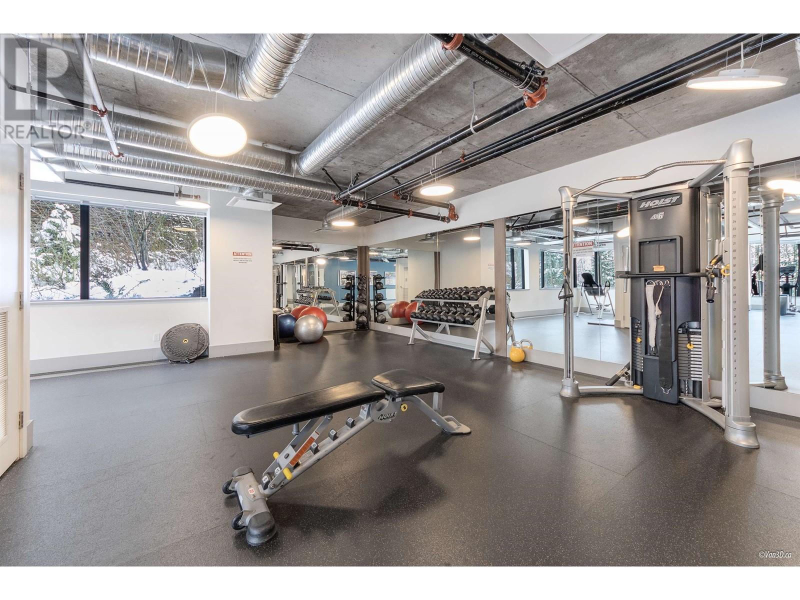 Listing Picture 26 of 32 : 1203 8850 UNIVERSITY CRESCENT, Burnaby / 本拿比 - 魯藝地產 Yvonne Lu Group - MLS Medallion Club Member