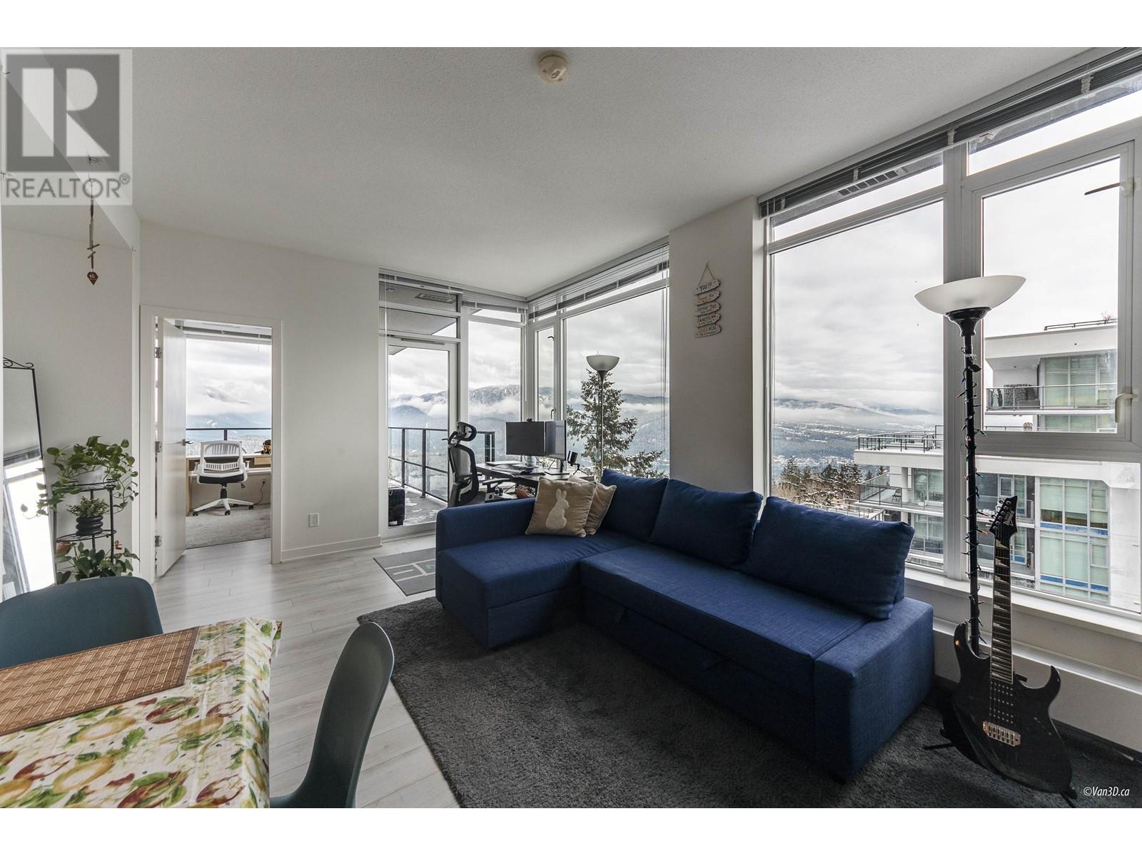 Listing Picture 4 of 32 : 1203 8850 UNIVERSITY CRESCENT, Burnaby / 本拿比 - 魯藝地產 Yvonne Lu Group - MLS Medallion Club Member