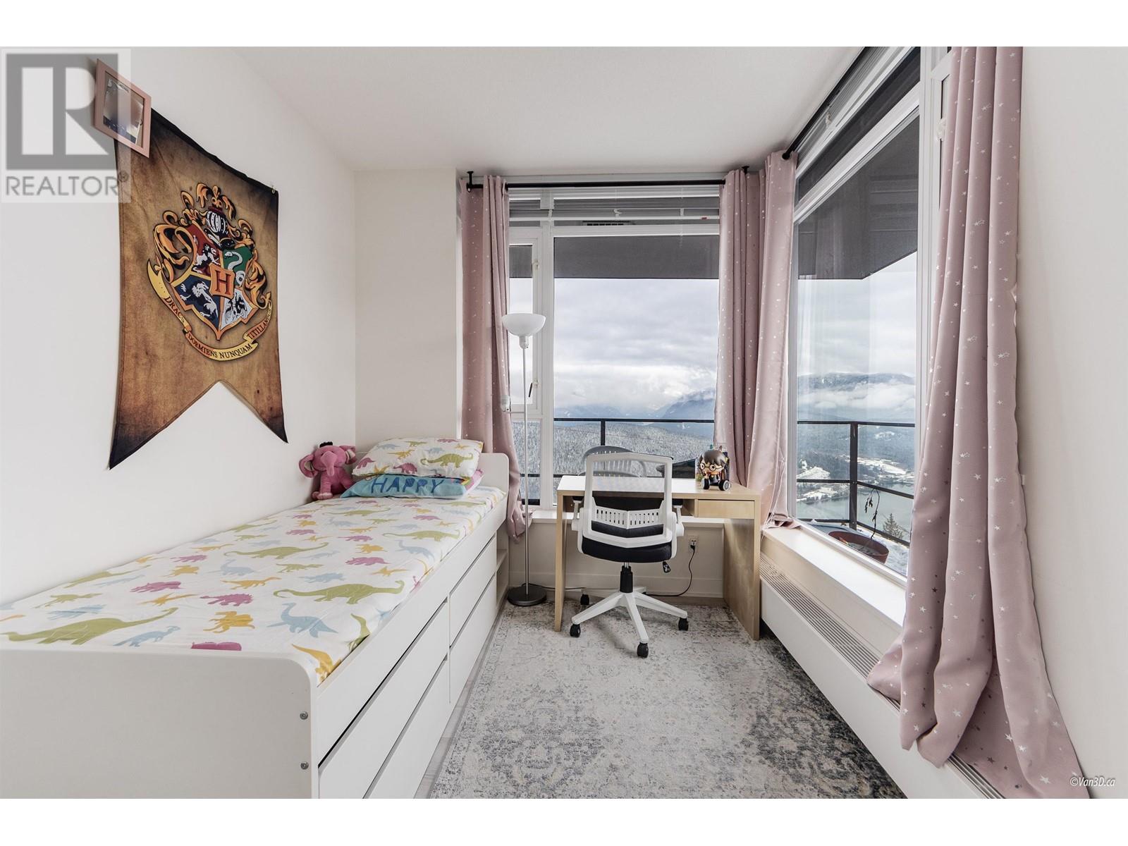 Listing Picture 18 of 32 : 1203 8850 UNIVERSITY CRESCENT, Burnaby / 本拿比 - 魯藝地產 Yvonne Lu Group - MLS Medallion Club Member