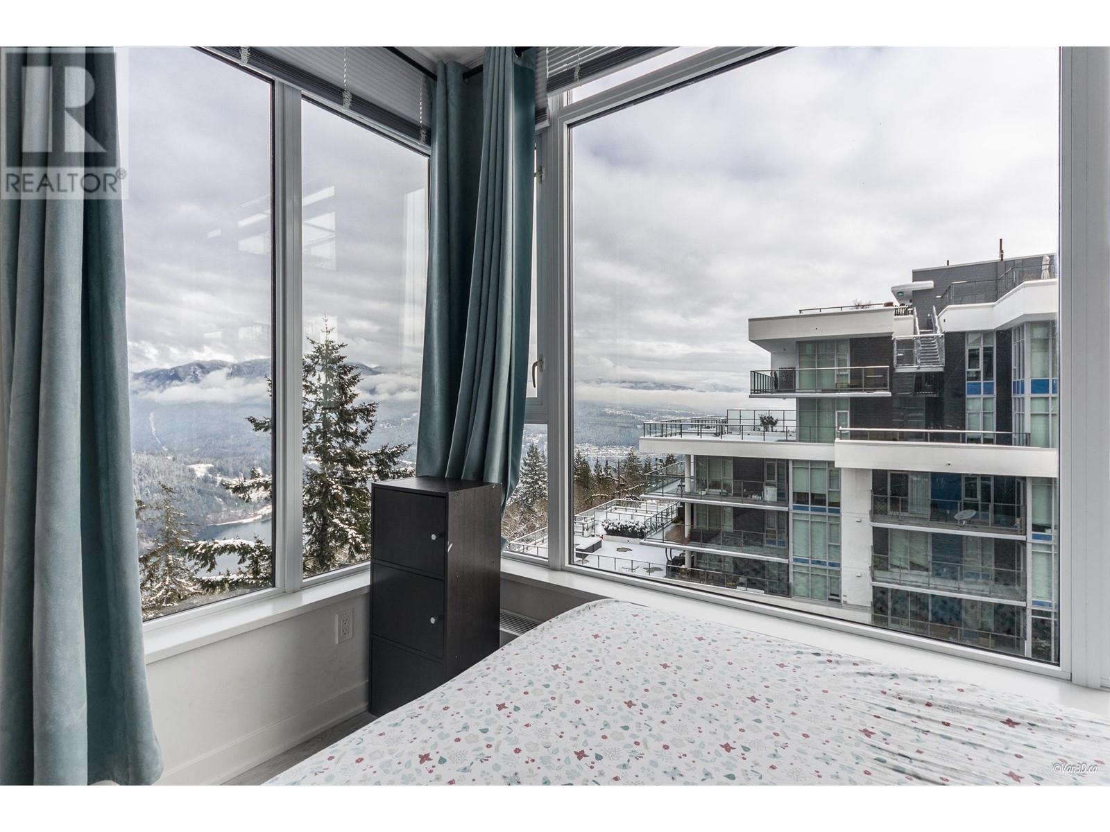 Listing Picture 12 of 32 : 1203 8850 UNIVERSITY CRESCENT, Burnaby / 本拿比 - 魯藝地產 Yvonne Lu Group - MLS Medallion Club Member