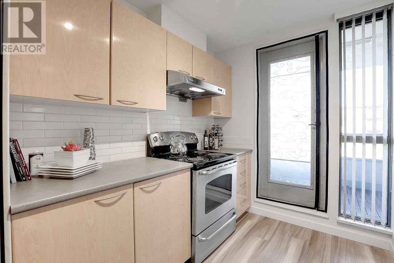 Listing Picture 13 of 23 : 1208 4888 HAZEL STREET, Burnaby / 本拿比 - 魯藝地產 Yvonne Lu Group - MLS Medallion Club Member