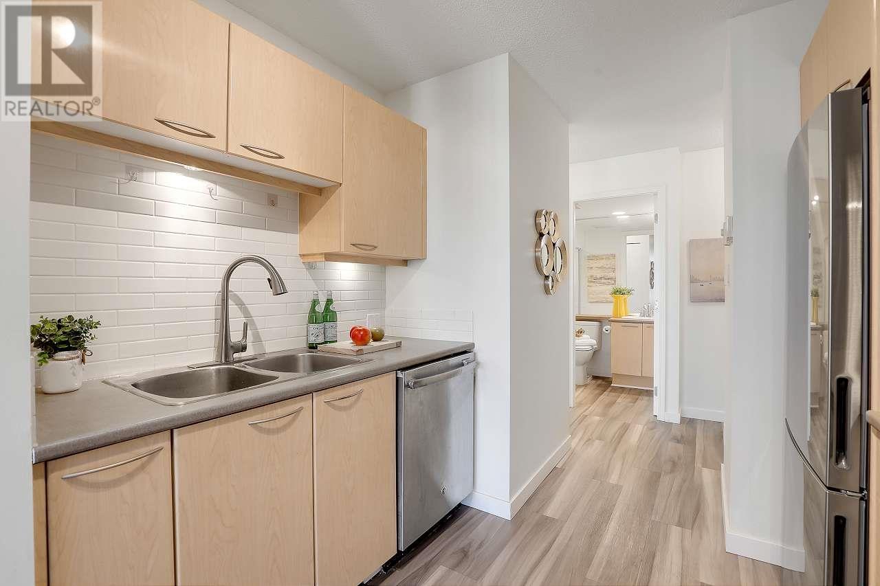Listing Picture 15 of 23 : 1208 4888 HAZEL STREET, Burnaby / 本拿比 - 魯藝地產 Yvonne Lu Group - MLS Medallion Club Member