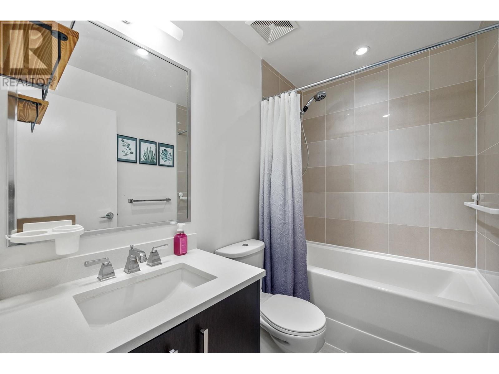 Listing Picture 20 of 35 : 903 8485 NEW HAVEN CLOSE, Burnaby / 本拿比 - 魯藝地產 Yvonne Lu Group - MLS Medallion Club Member