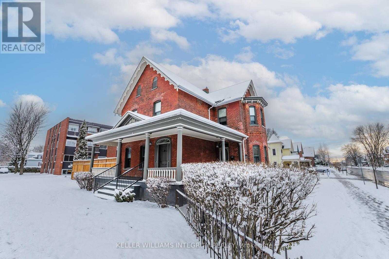 Property at 345 SYDNEY STREET image 1