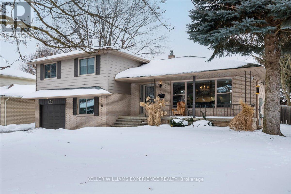 37 Peacock Lane, Barrie, Ontario  L4N 3R7 - Photo 43 - S11960659