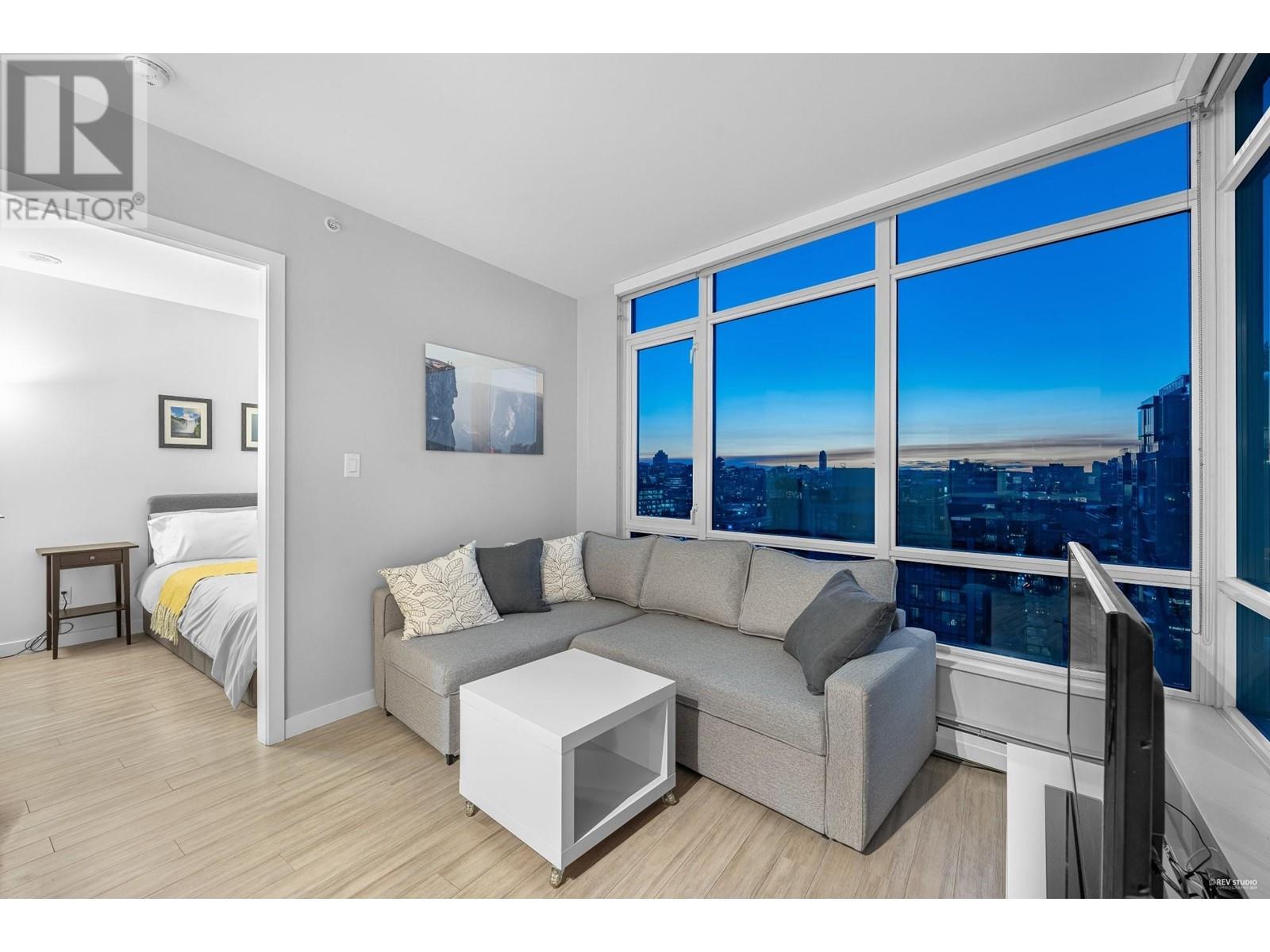 Listing Picture 8 of 21 : 1702 1775 QUEBEC STREET, Vancouver / 溫哥華 - 魯藝地產 Yvonne Lu Group - MLS Medallion Club Member