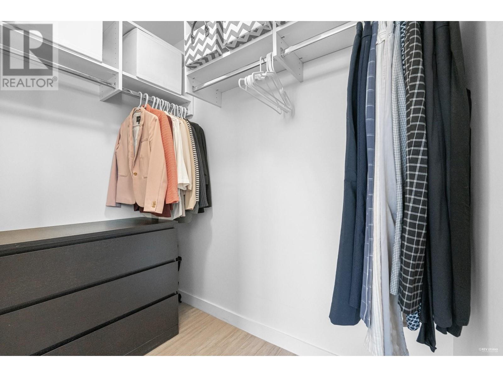 Listing Picture 10 of 21 : 1702 1775 QUEBEC STREET, Vancouver / 溫哥華 - 魯藝地產 Yvonne Lu Group - MLS Medallion Club Member