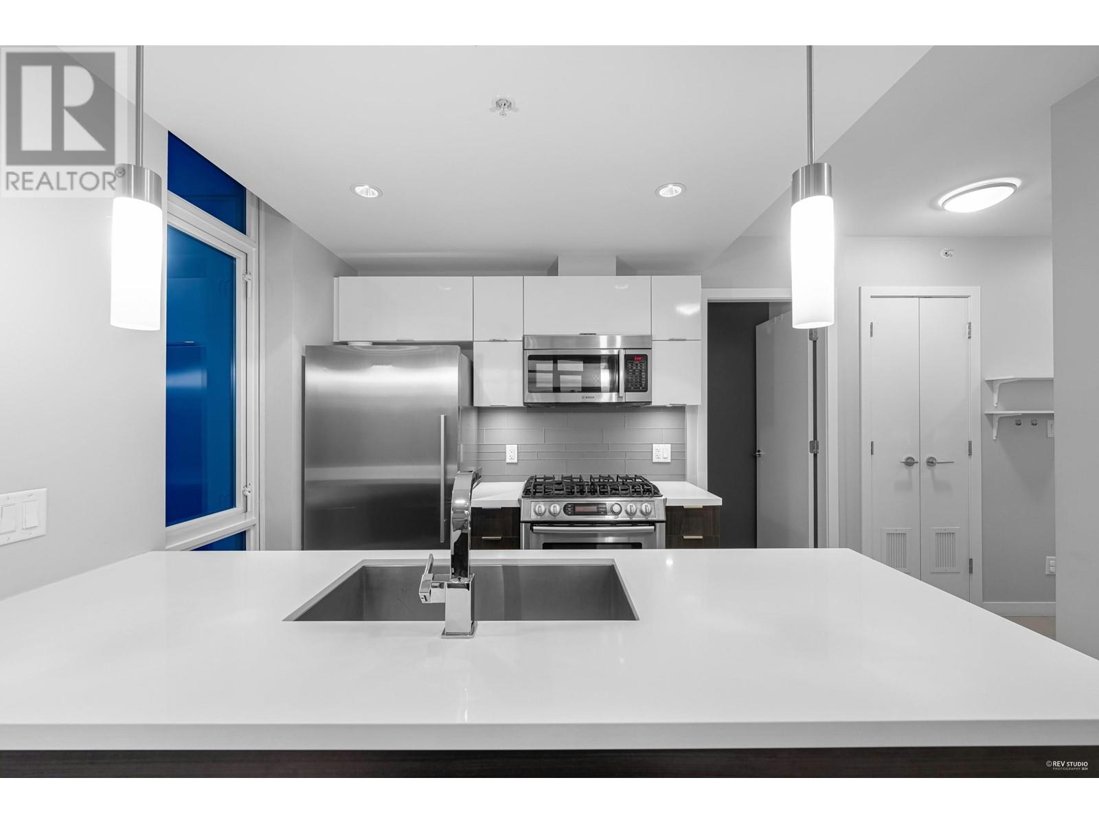 Listing Picture 4 of 21 : 1702 1775 QUEBEC STREET, Vancouver / 溫哥華 - 魯藝地產 Yvonne Lu Group - MLS Medallion Club Member