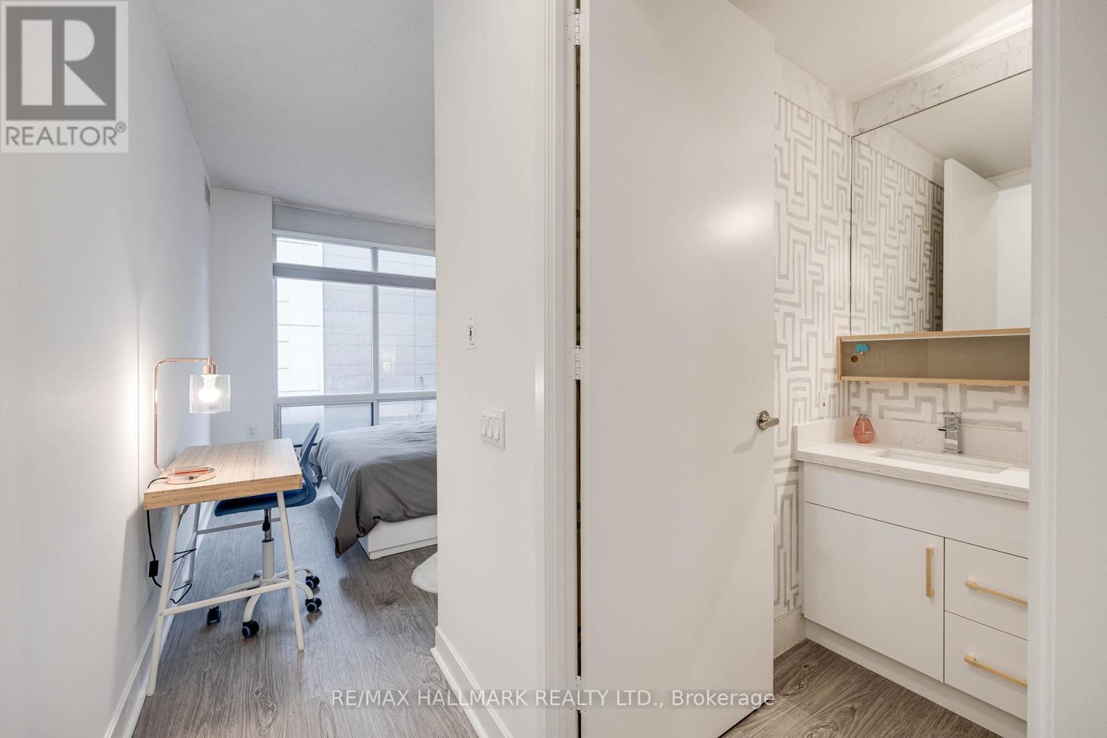 402 - 85 Bloor Street E, Toronto, Ontario  M4W 3Y1 - Photo 13 - C11964264